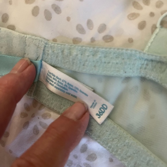 Betsey Johnson Soft Blue and White Lacey Underwire Bra 36DD - Picture 10 of 11